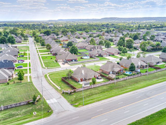 4443 Walnut Street, Kiefer, OK 74041