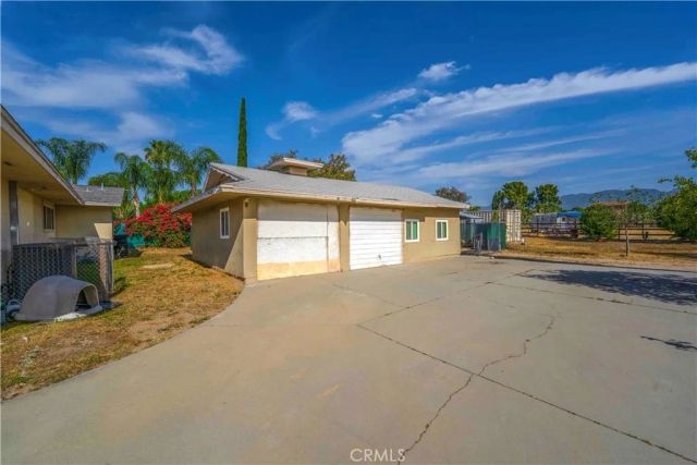 2122 Roosevelt Avenue, San Bernardino, CA 92411