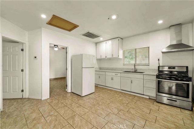 2122 Roosevelt Avenue, San Bernardino, CA 92411