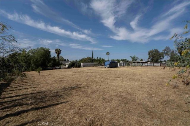 2122 Roosevelt Avenue, San Bernardino, CA 92411