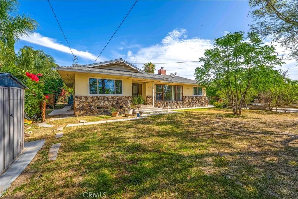 2122 Roosevelt Avenue, San Bernardino, CA 92411