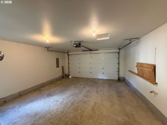 736 JUDITH Ct, St Helens, OR 97051