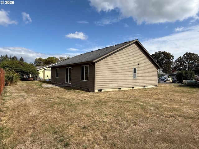 736 JUDITH Ct, St Helens, OR 97051
