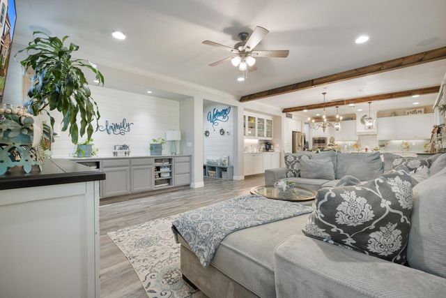 2908 Westport Cir, Oakdale, CA 95361