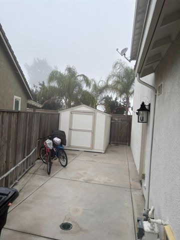 2908 Westport Cir, Oakdale, CA 95361