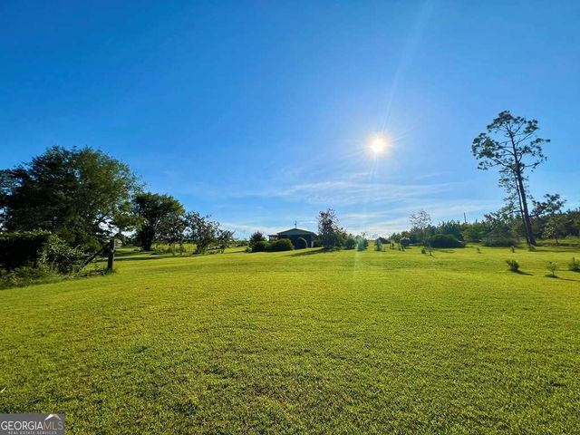 82 Cook Road, Hazlehurst, GA 31539