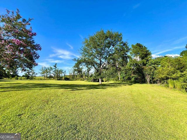 82 Cook Road, Hazlehurst, GA 31539