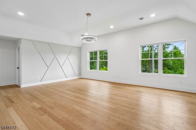43 Crescent Dr, Morris Twp., NJ 07960