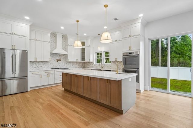 43 Crescent Dr, Morris Twp., NJ 07960