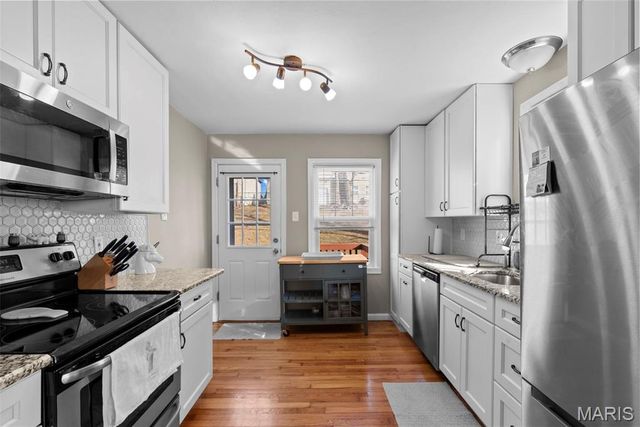 3254 Jasper Park, St Louis, MO 63139