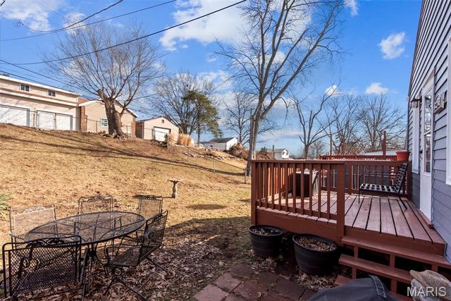 3254 Jasper Park, St Louis, MO 63139