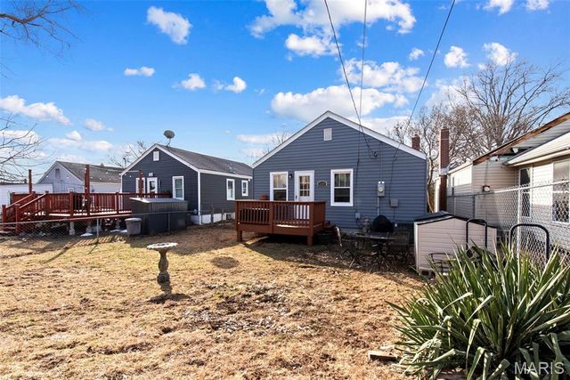 3254 Jasper Park, St Louis, MO 63139