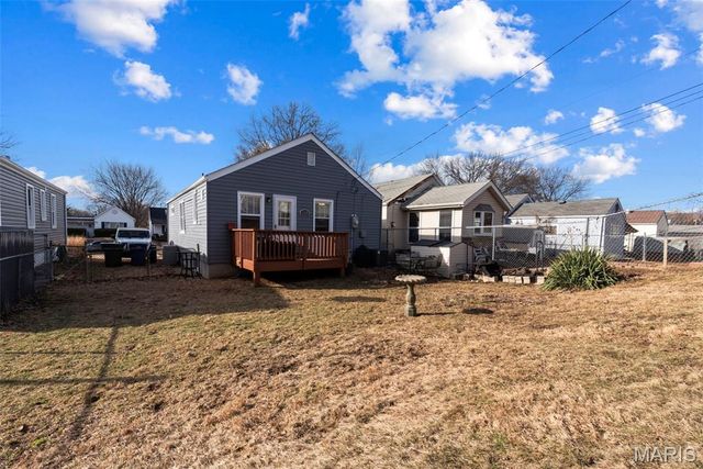 3254 Jasper Park, St Louis, MO 63139