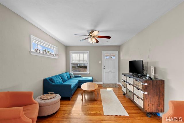 3254 Jasper Park, St Louis, MO 63139