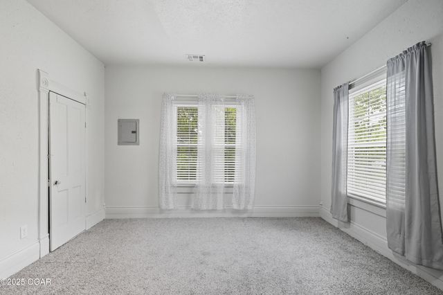 507 W Hill Street, Neosho, MO 64850