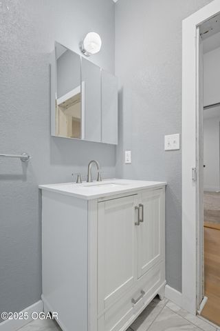 507 W Hill Street, Neosho, MO 64850