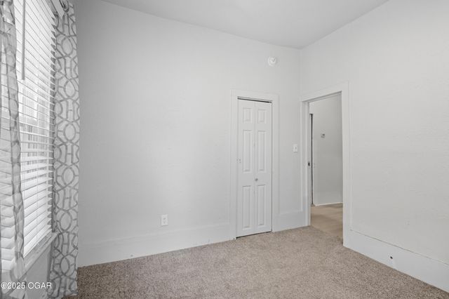 507 W Hill Street, Neosho, MO 64850