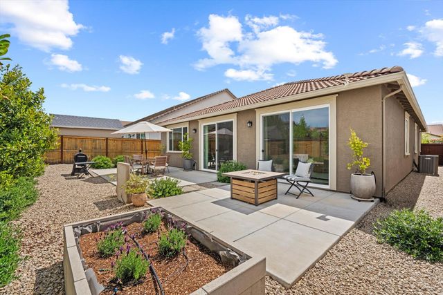 4616 S Hills Dr, Folsom, CA 95630