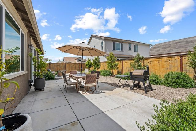 4616 S Hills Dr, Folsom, CA 95630