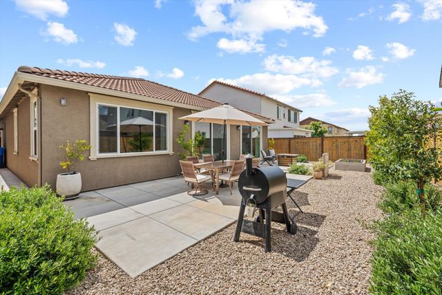 4616 S Hills Dr, Folsom, CA 95630