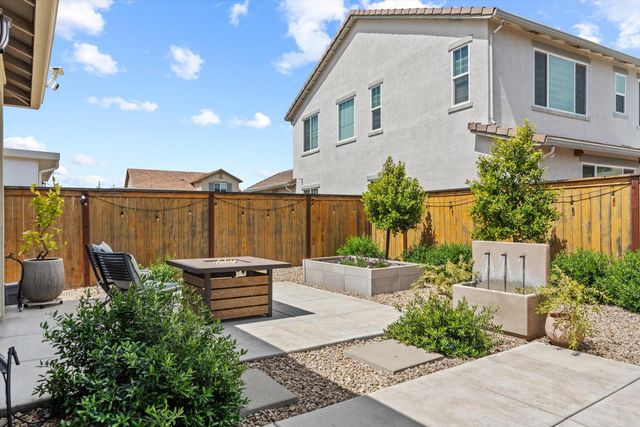 4616 S Hills Dr, Folsom, CA 95630