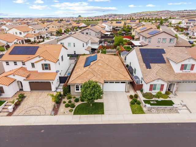 4616 S Hills Dr, Folsom, CA 95630