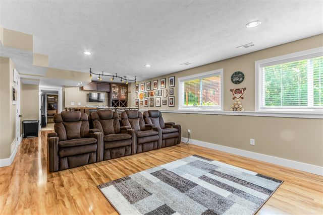 2852 N Saddle Ridge Court, Rockford, MI 49341