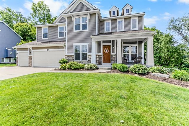 2852 N Saddle Ridge Court, Rockford, MI 49341