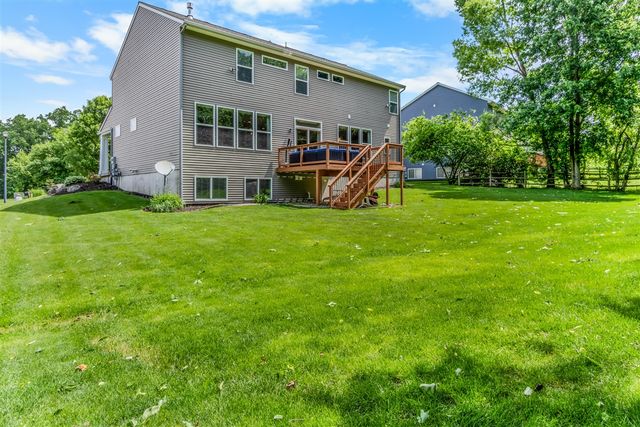2852 N Saddle Ridge Court, Rockford, MI 49341