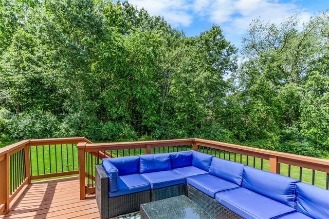2852 N Saddle Ridge Court, Rockford, MI 49341
