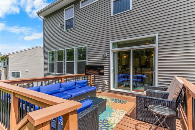 2852 N Saddle Ridge Court, Rockford, MI 49341