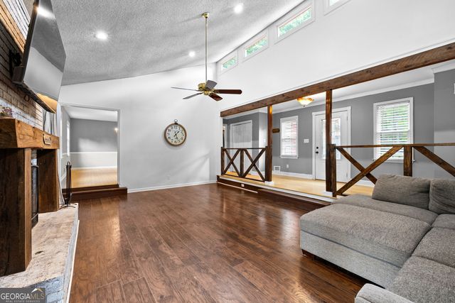 217 Lynn Drive, Fayetteville, GA 30215