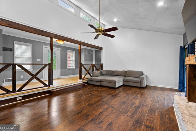 217 Lynn Drive, Fayetteville, GA 30215