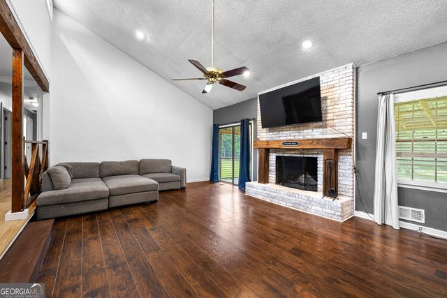 217 Lynn Drive, Fayetteville, GA 30215