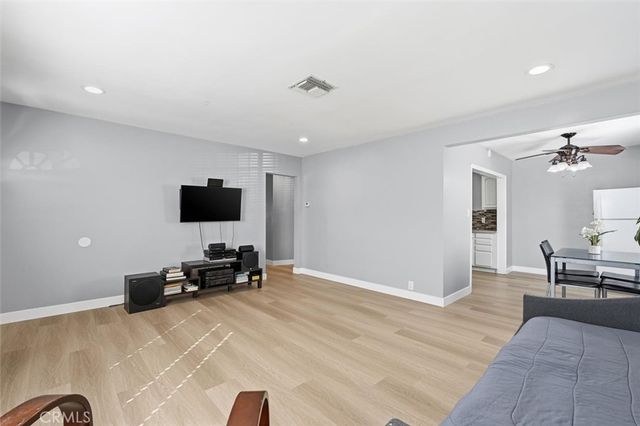 5017 W 118th Place, Hawthorne, CA 90250