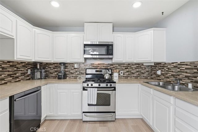 5017 W 118th Place, Hawthorne, CA 90250