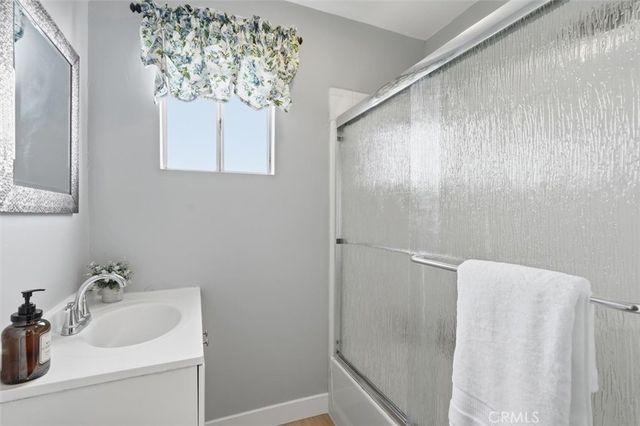 5017 W 118th Place, Hawthorne, CA 90250