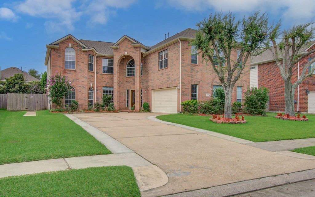2509 Bennington Court, League City, TX 77573