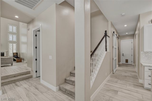 304 Queens Gate Court, Las Vegas, NV 89145
