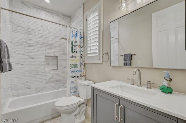 304 Queens Gate Court, Las Vegas, NV 89145