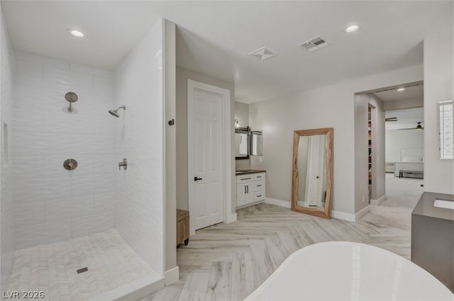 304 Queens Gate Court, Las Vegas, NV 89145