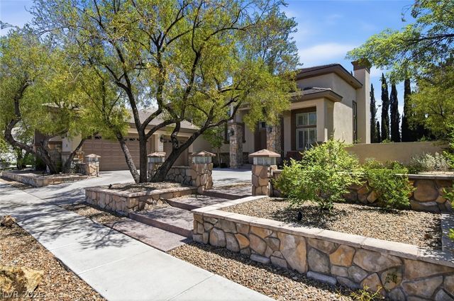 304 Queens Gate Court, Las Vegas, NV 89145