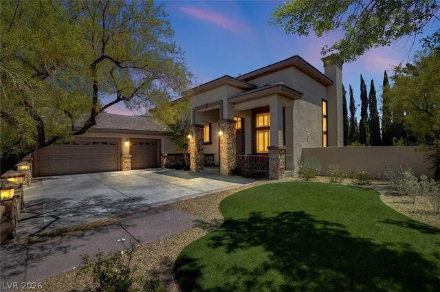 304 Queens Gate Court, Las Vegas, NV 89145