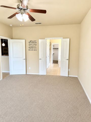 1104 Crest Ridge Drive, Glenn Heights, TX 75154