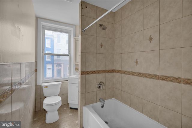 230 S 4TH ST, Reading, PA 19602