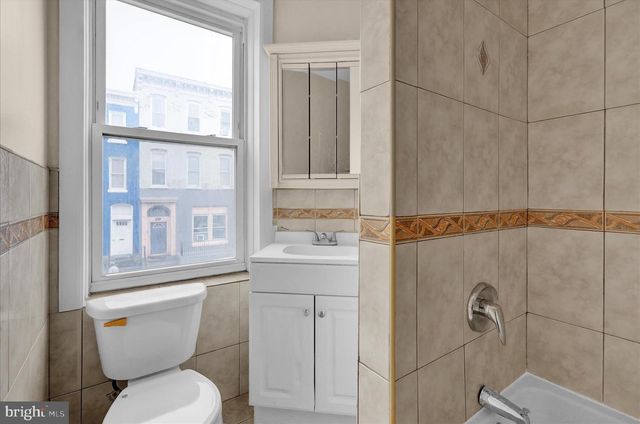 230 S 4TH ST, Reading, PA 19602