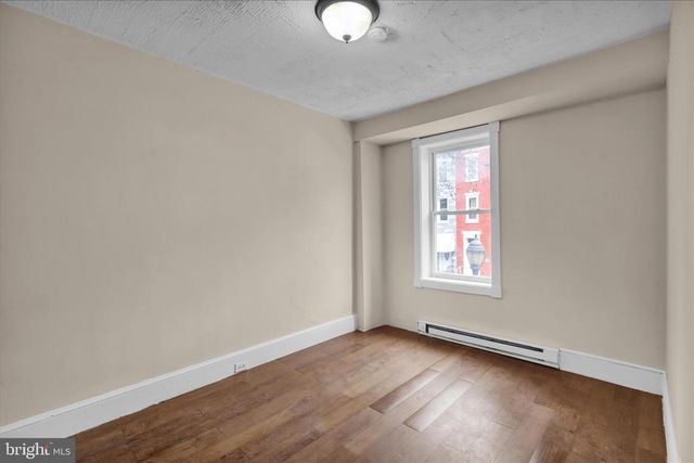 230 S 4TH ST, Reading, PA 19602