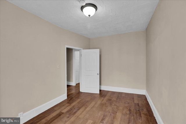 230 S 4TH ST, Reading, PA 19602