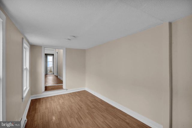 230 S 4TH ST, Reading, PA 19602