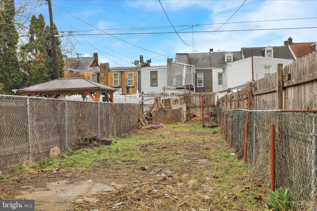 230 S 4TH ST, Reading, PA 19602